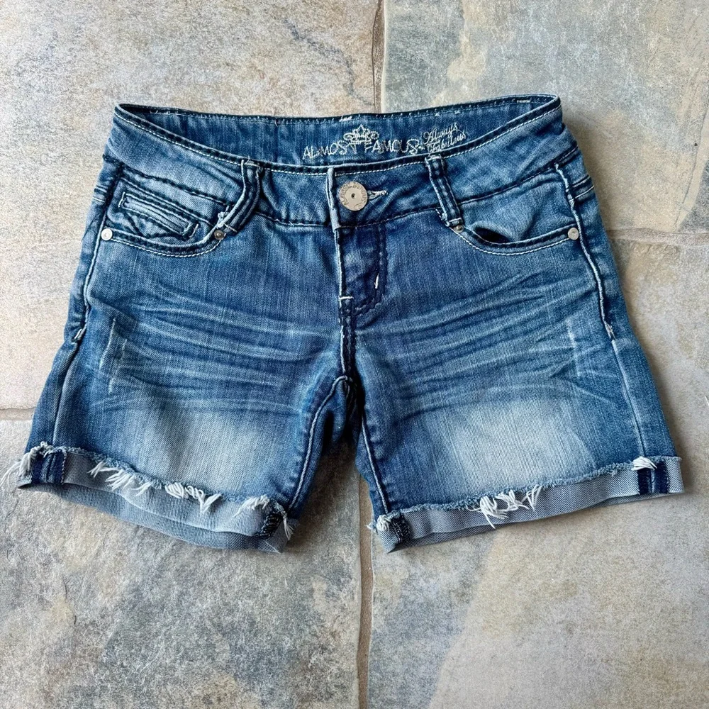 Almost Famous Y2K 2000s Vintage Blue Jean Shorts Distressed Cut-Off Style Size 3
